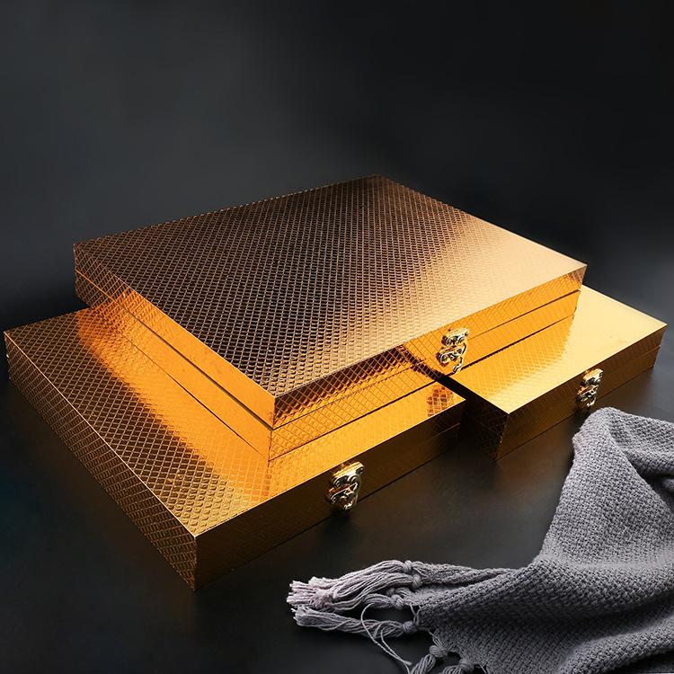 16 Pieces Gold Stainless Steel Flatware Set in Wooden Box-Box Details