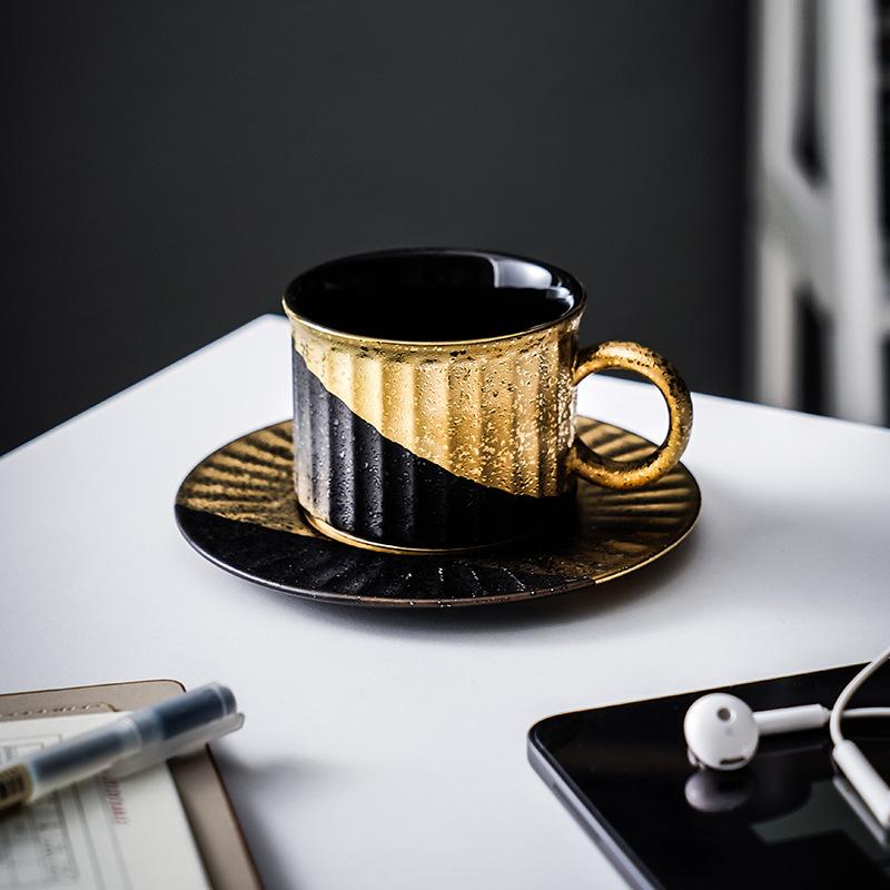 Sparkling Black Gold Porcelain Teacup-Scene