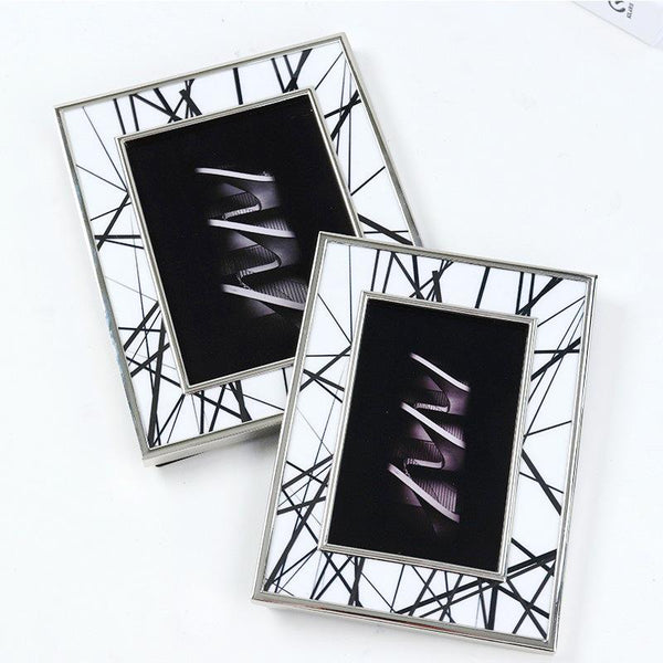 Irregular Black and White Lines Picture Frame-Details