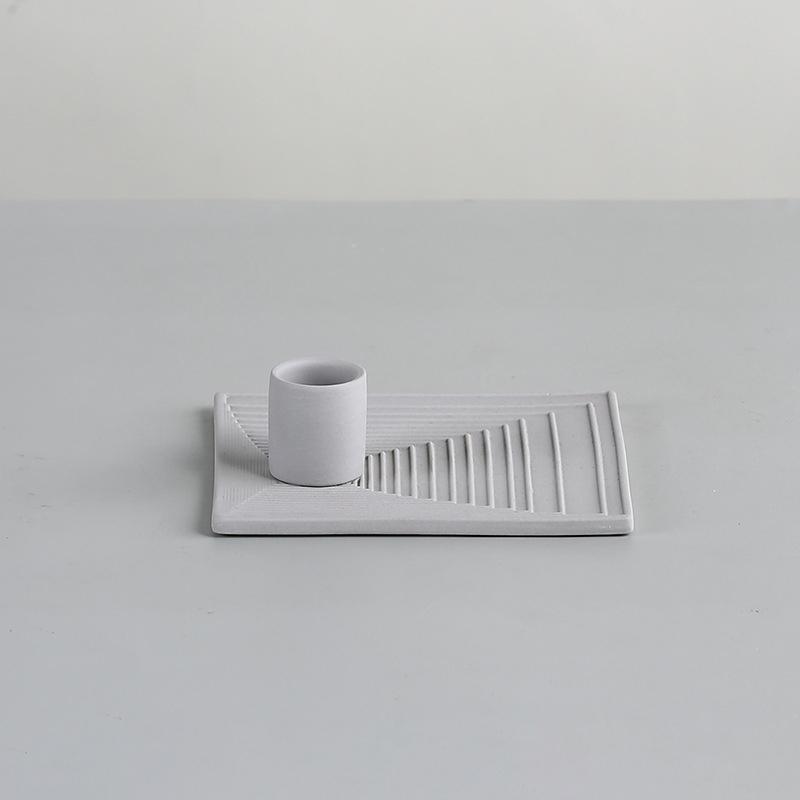 Spiral Pattern Gray Porcelain Candle Holder with Rectangle Base